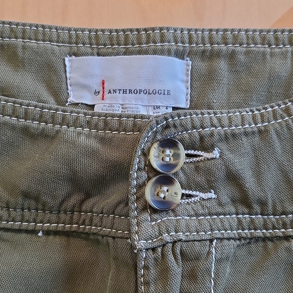 Anthropologie Jackson Army Green Tapered Utility Cargo Pants. Size 2 - Picture 5 of 9